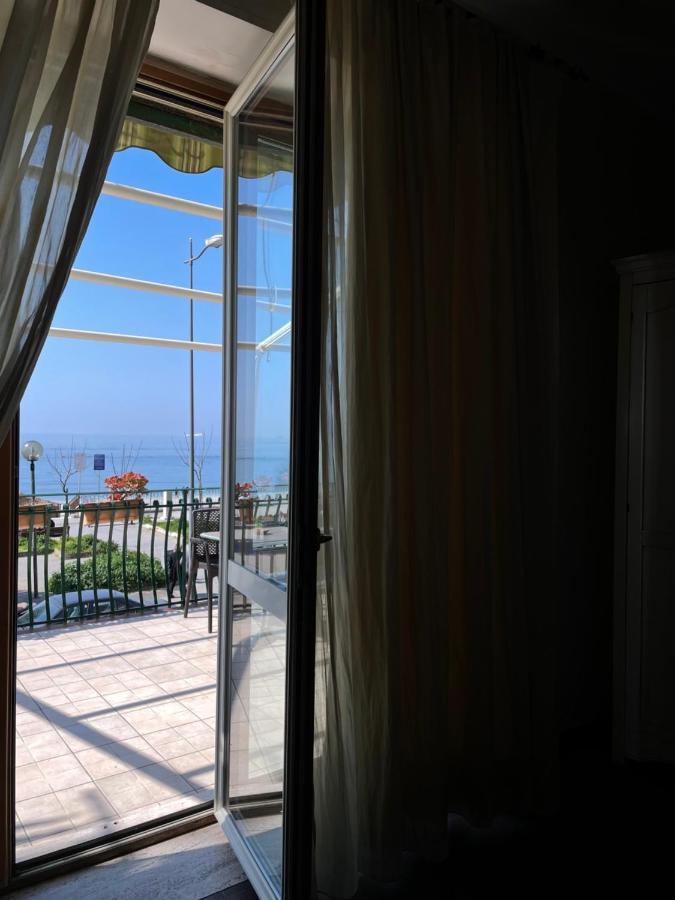 B&B Salerno In Buitenkant foto